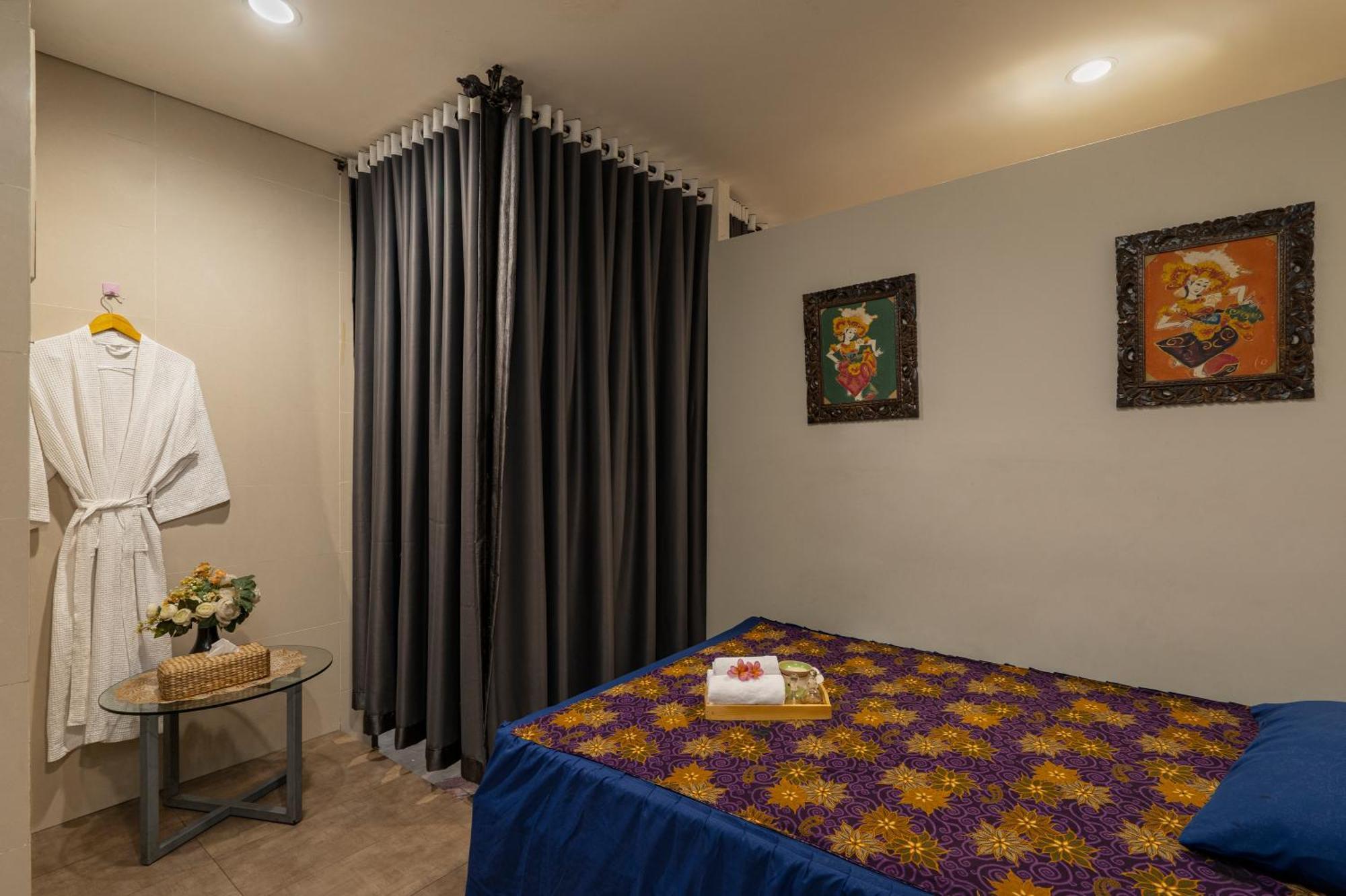 Batiqa Hotel & Apartments Караванг Екстериор снимка