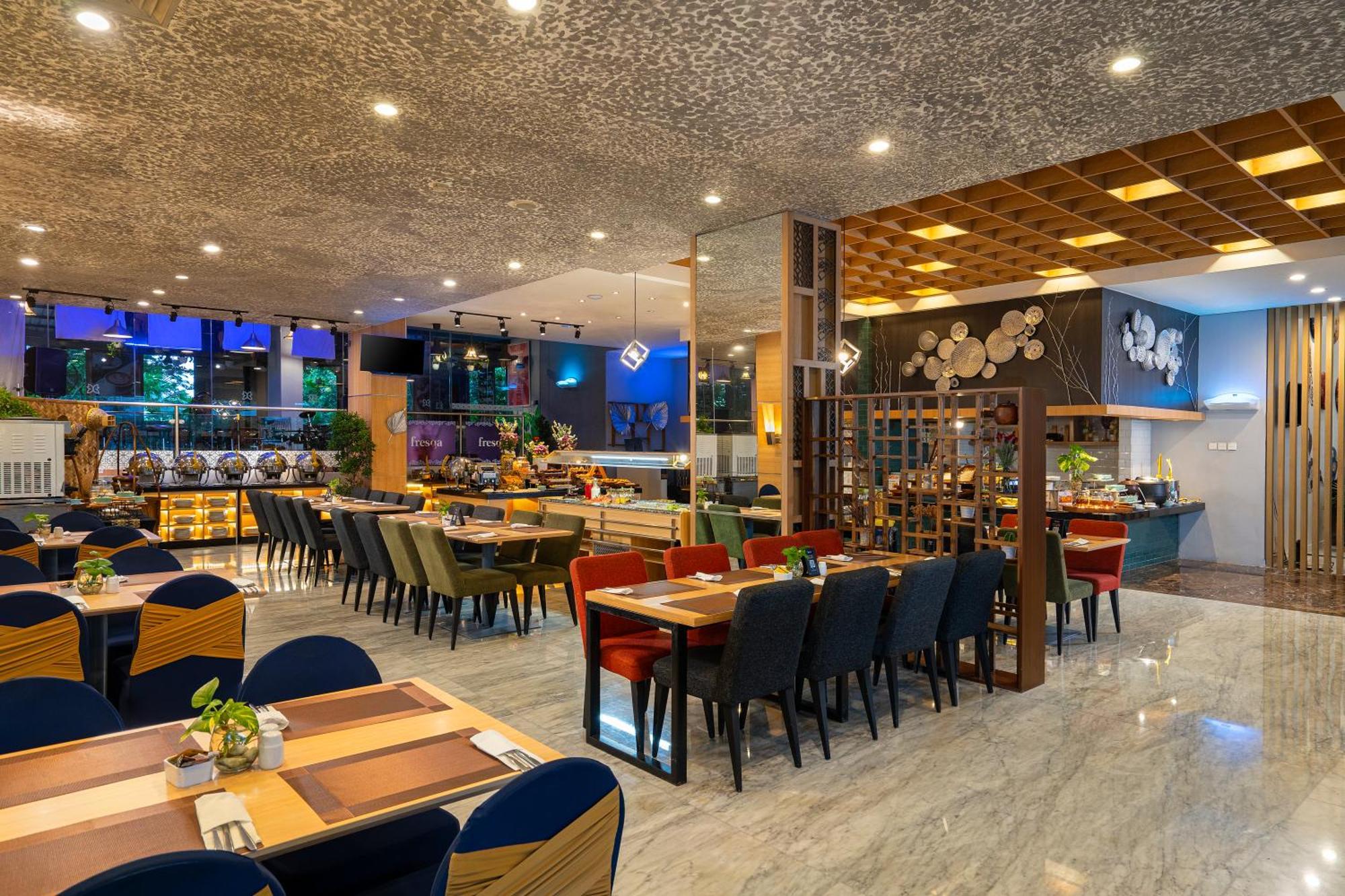 Batiqa Hotel & Apartments Караванг Екстериор снимка